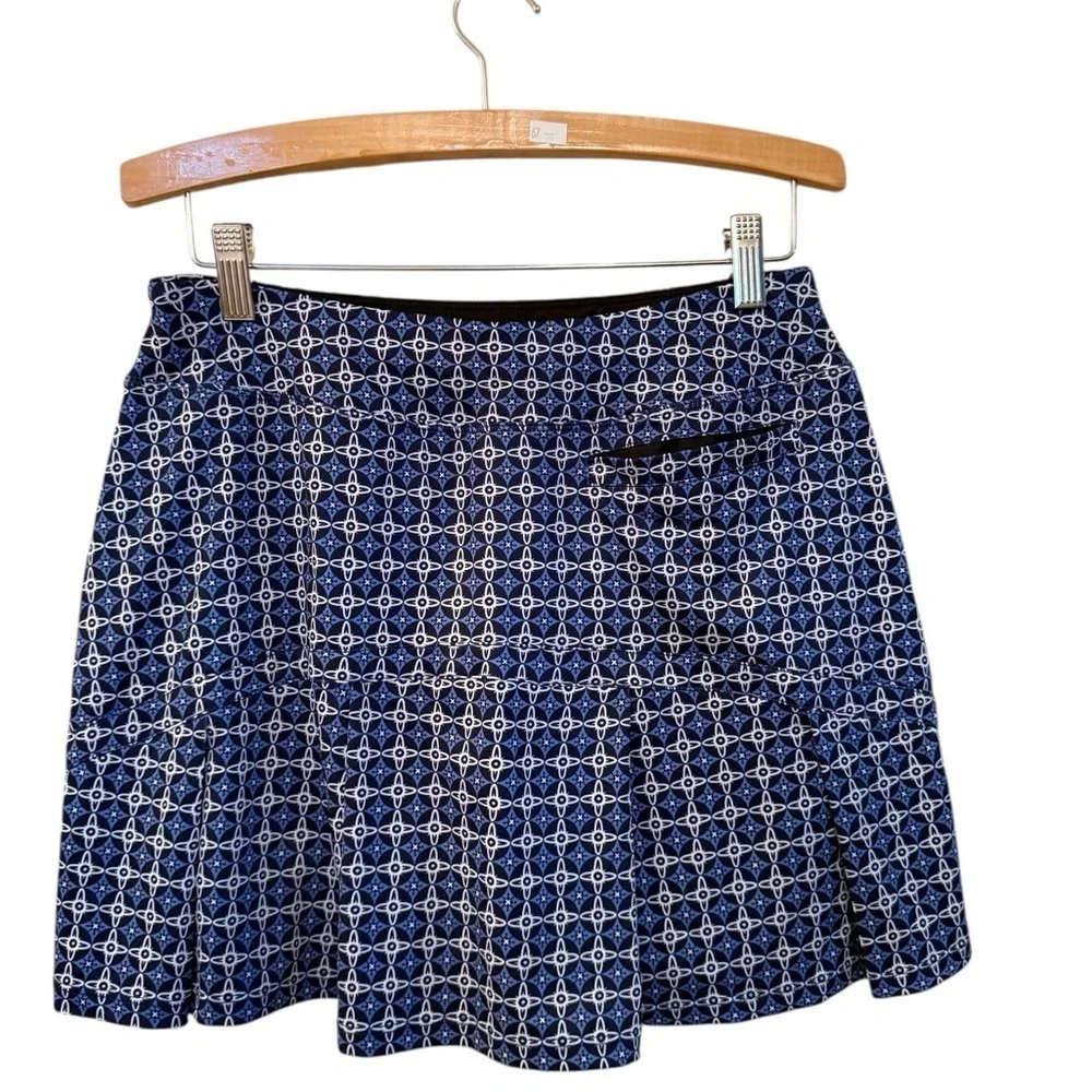 Chic Navy Patterned Mini Skirt M Sport golf